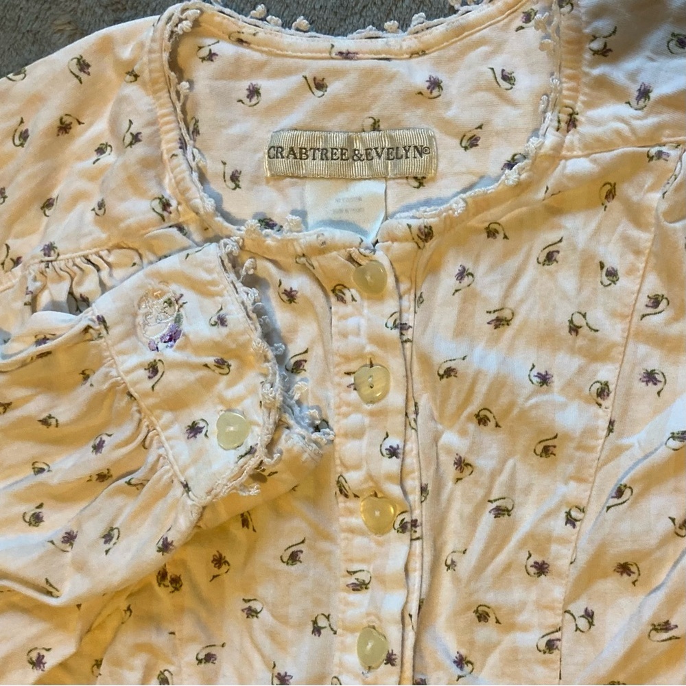 Vintage Crabtree & Evelyn 100% Cotton Knit Nightgown w/Purple Flowers - Picture 4 of 12